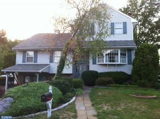 1723 Meade St, Reading, PA 19607