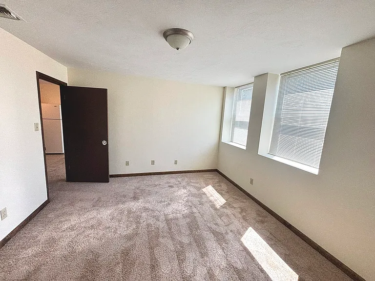 409 Lehmer St #D — Photo 5