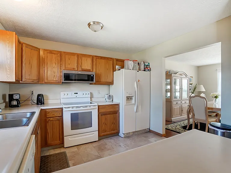 4056 Brookrun Dr — Photo 13
