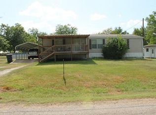 409 N 2nd St, Normangee, TX 77871