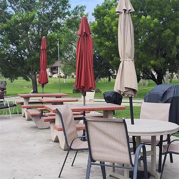 1515 Forrest Nelson Blvd #J-104 — Photo 25