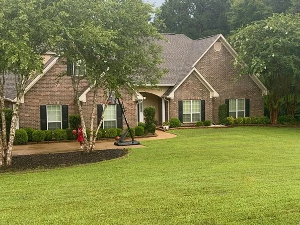 132 Creekside Dr, Ruston, LA 71270