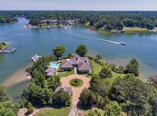 155 Hayden Rd, Weems, VA 22576