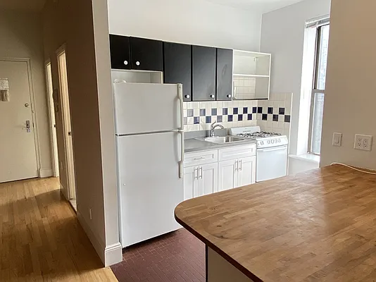 Rented by Compass | media 8