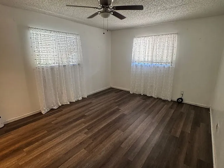 8935 SW 102nd Pl — Photo 9