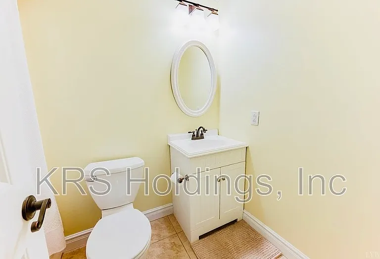 136 Old Tavern Cir — Photo 9