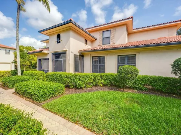 1379 Artesia Dr E Unit 601, Naples, FL 34113
