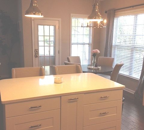 New Quartz Counter Tops!