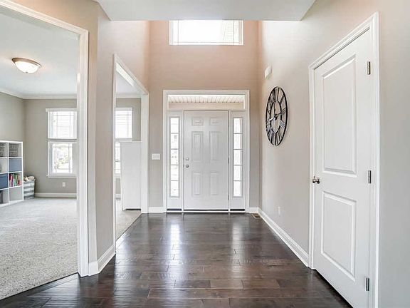 2nd image of 755 Griffin Ln