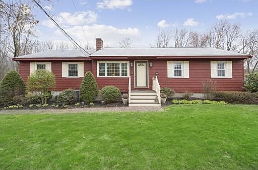 1st image of 498 Stow Rd