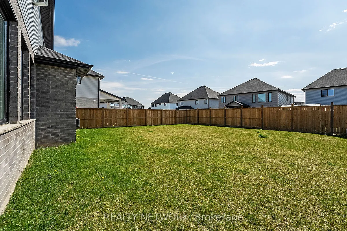 Building Photo - 7266 Silver Creek Cir #LOWER