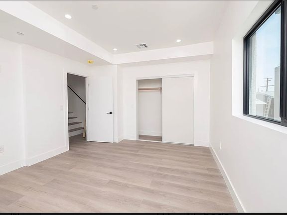 3rd image of 1579 Ricardo St #1573