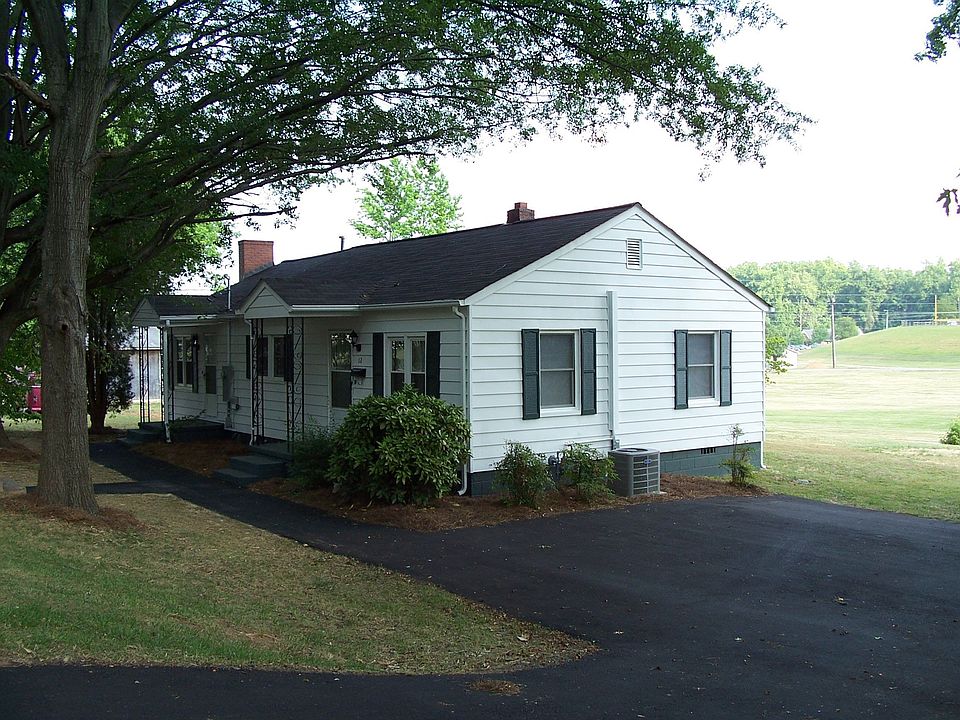 12 Bennett Drive