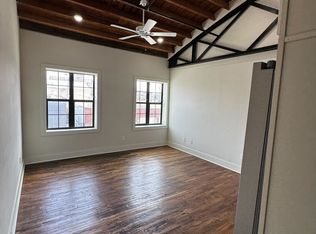 1201 N Central St #202, Knoxville, TN 37917