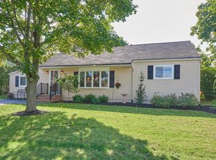 14 Lind Dr, Middletown, NJ 07748