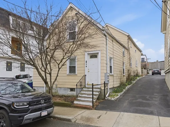9 Clyde St #9, Somerville, MA 02145