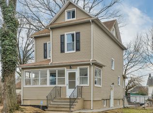 386 Hillcrest Ave, Plainfield, NJ 07062