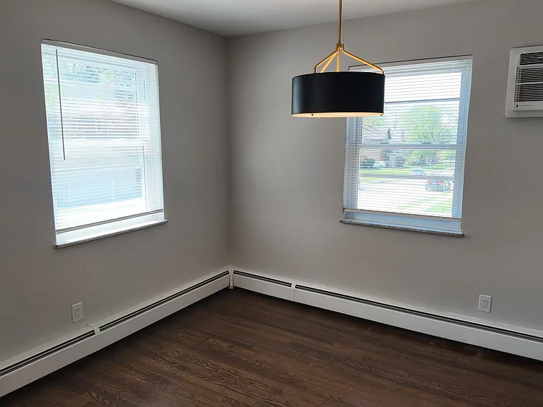 3160 Schubert Ave #2 — Photo 4