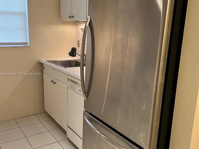 331 S J St #4 — Photo 3