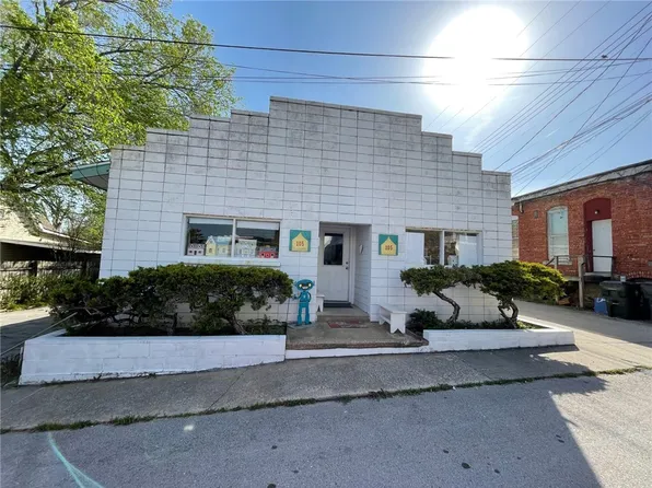 105 Hubbert St, Berryville, AR 72616