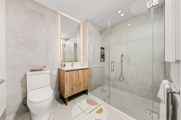 Rented by Nooklyn NYC LLC | media 13