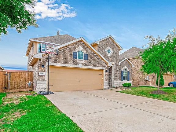 3rd image of 24511 Peroni Dr