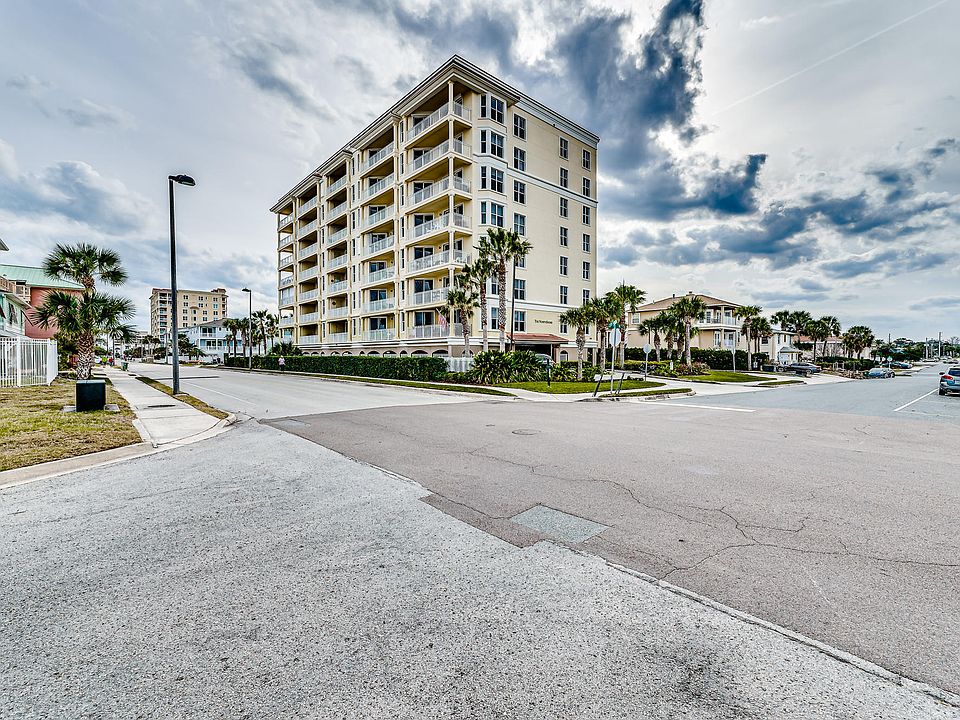 1st image of 1126 1ST Street #601