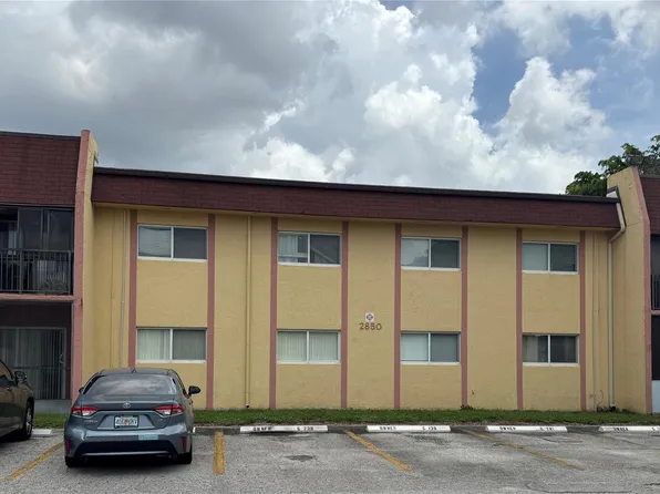 2850 NW 55th Avenue #2D, Lauderhill, FL 33313