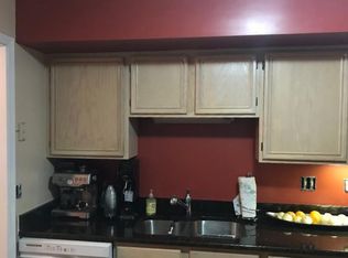 2822 Emma Lee St APT 304, Falls Church, VA 22042