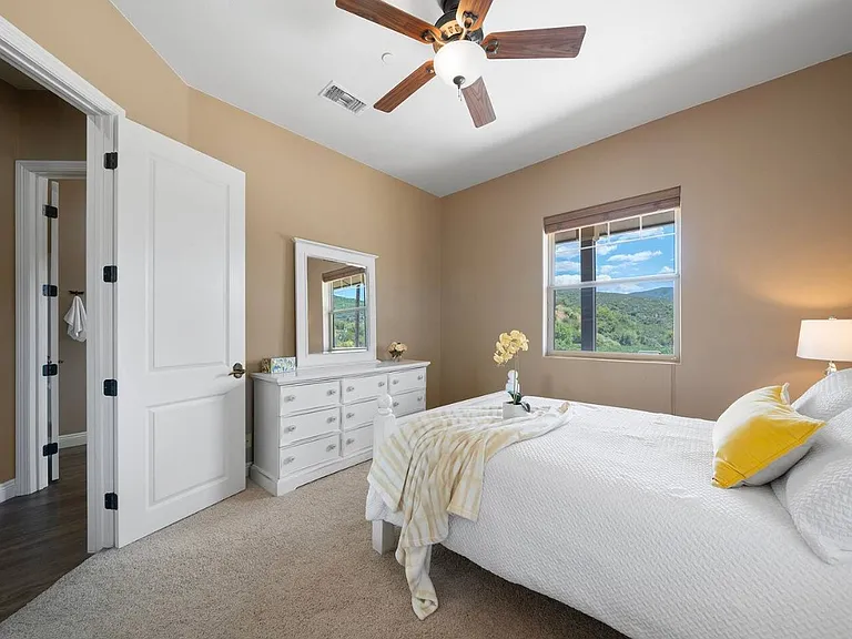 18087 Newview Dr — Photo 11