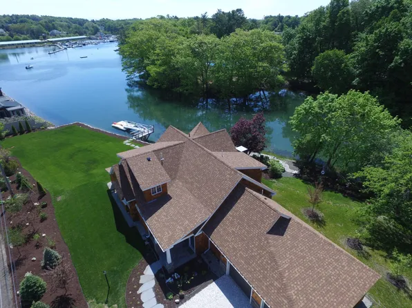 9 Doanes Wharf Road, Kennebunk, ME 04043