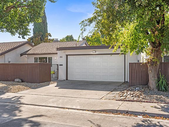 2nd image of 305 Del Prado Ct