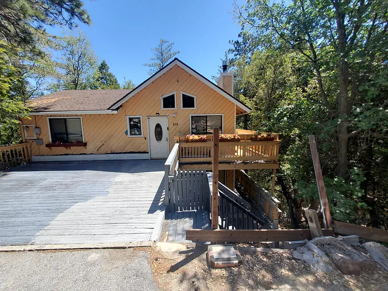 Nesthorn Dr — Photo 2