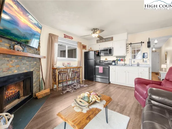 301 Pinnacle Inn Road #3304A, Beech Mountain, NC 28604