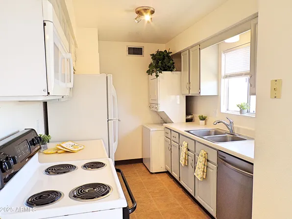 4307 Plaza Vista -- #D, Sierra Vista, AZ 85635