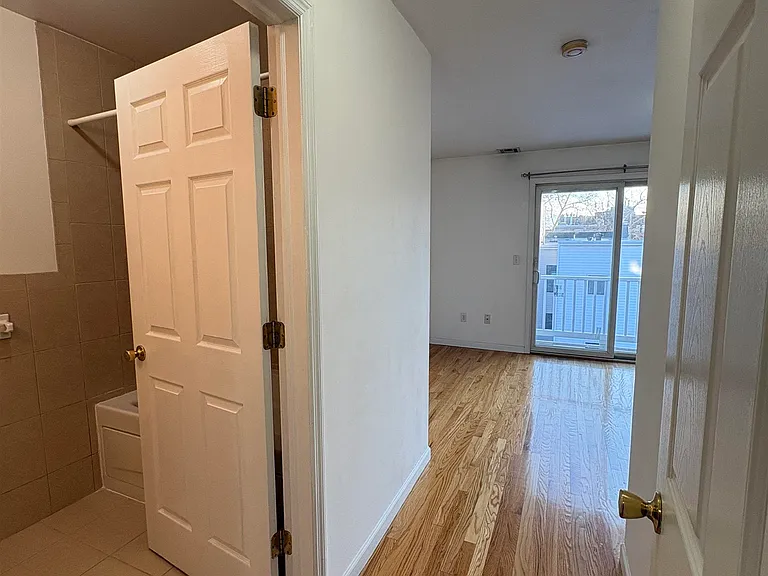 37 Reservoir Ave — Photo 15