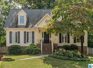 2710 Wellington Cir, Pelham, AL 35124