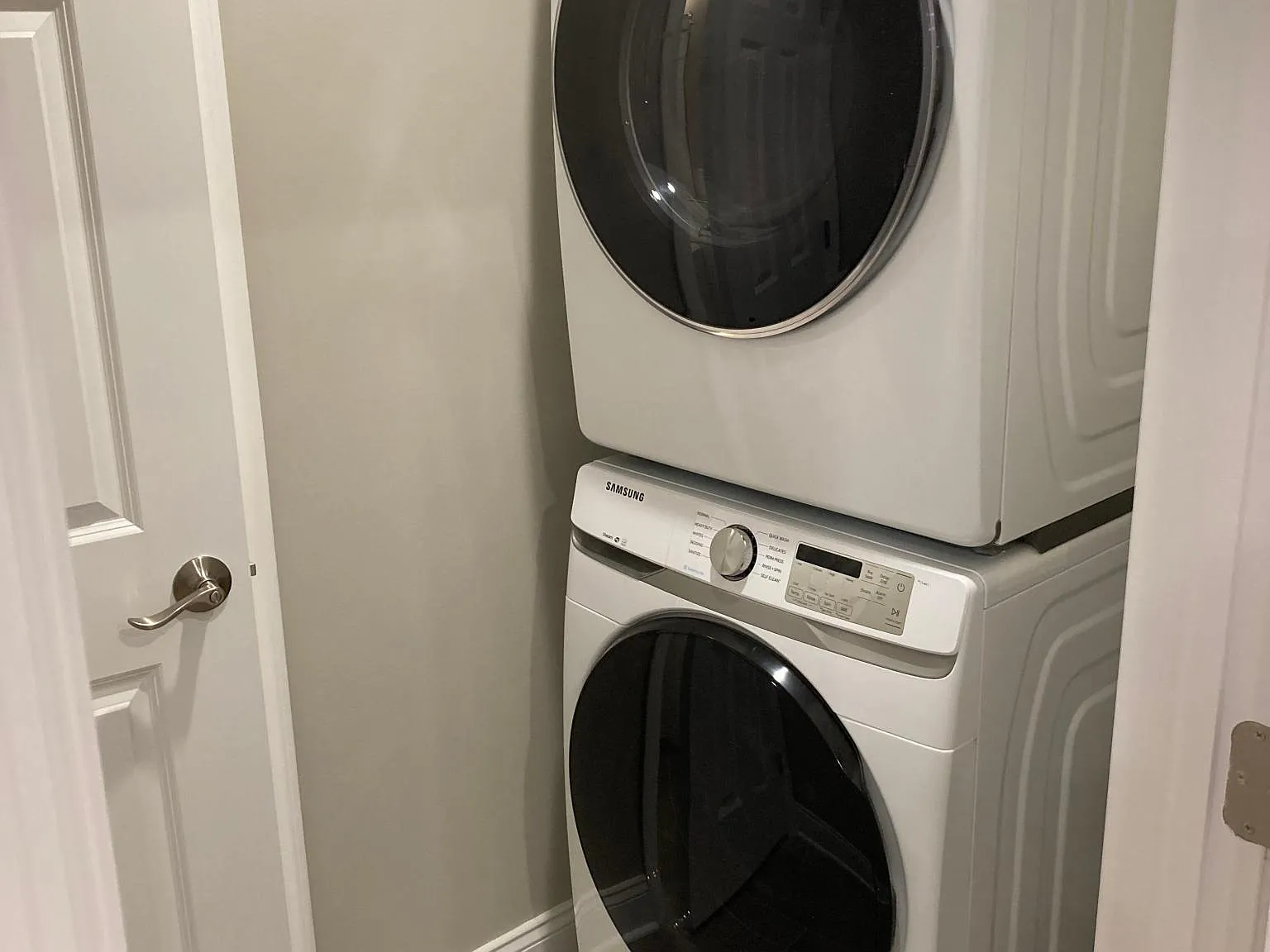 3 bed, 1000 sqft, $2,895 — Photo 4