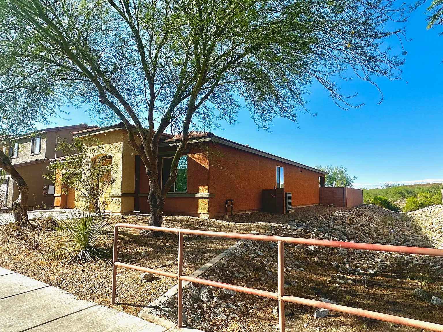 PM26-003 / 1145 East Madera Grove Lane - 1 — Photo 3