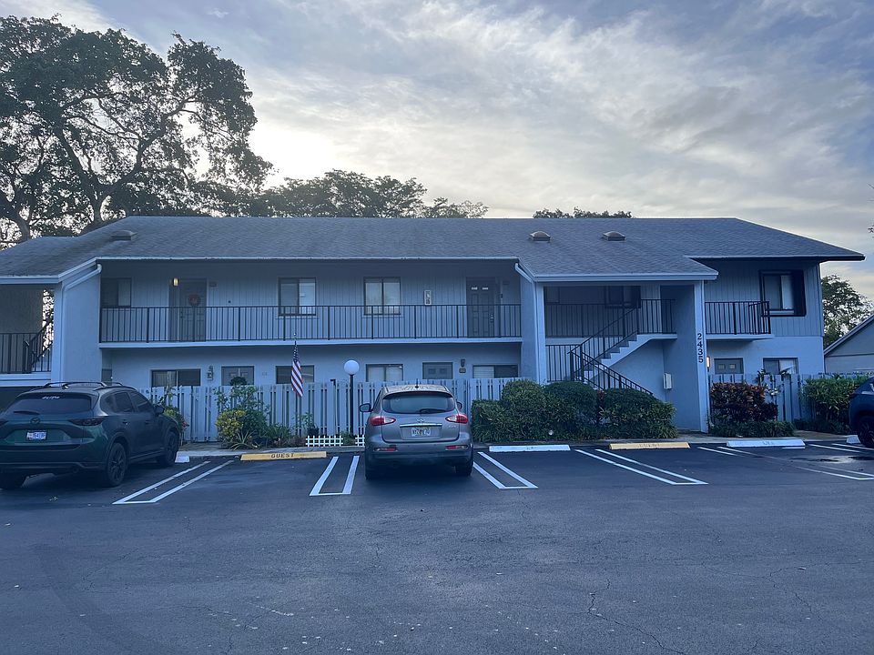 1st image of 2435 SW 22nd Ave APT 203