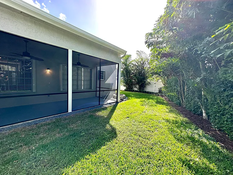 1000 Lake Breeze Dr — Photo 26