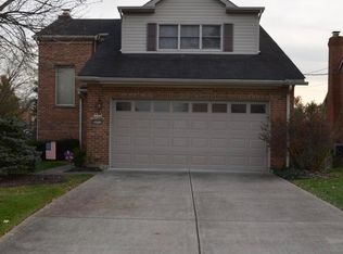 5859 Lawrence Rd, Cincinnati, OH 45248