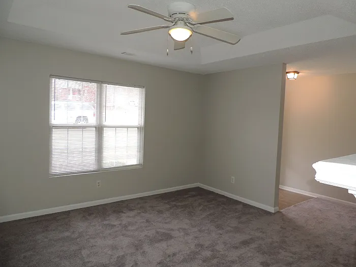 3881 Crest Dr — Photo 17