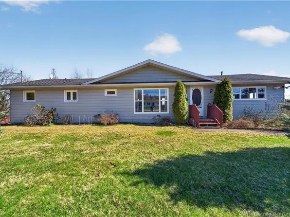 430 Charles Lutes Rd, Moncton, NB E1G 2T4