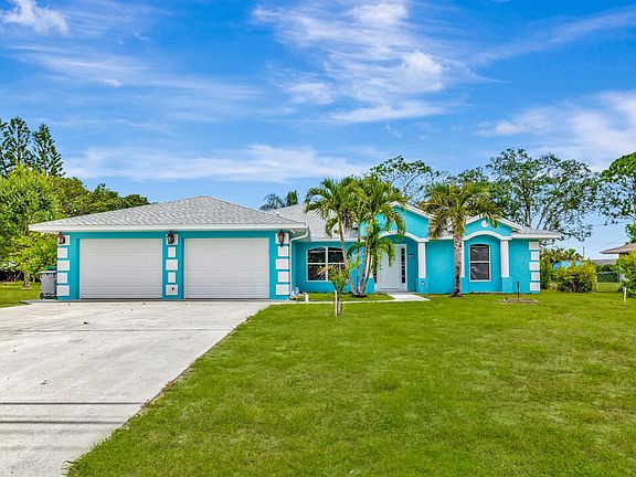 2nd image of 189 SE Floresta Drive