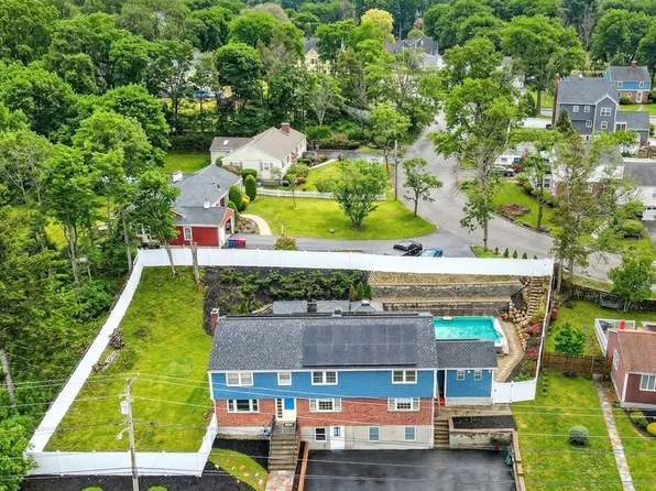 515 Upham St, Melrose, MA 02176