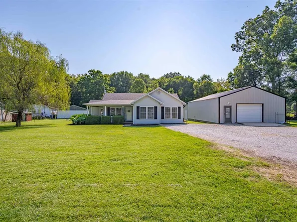 10819 Mill St, Utica, KY 42376