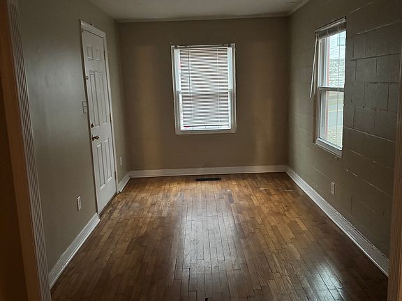 2nd image of 620 Shelby St #1