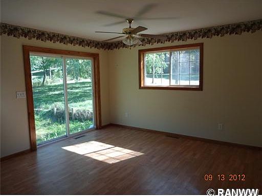 2nd image of 700 N 1/2 Riverside Drive