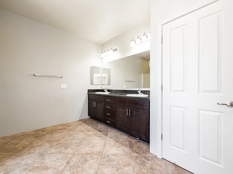 2861 N Silkie Pl — Photo 7